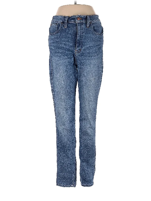 High-Rise Straight-leg Jeans in Medium Wash