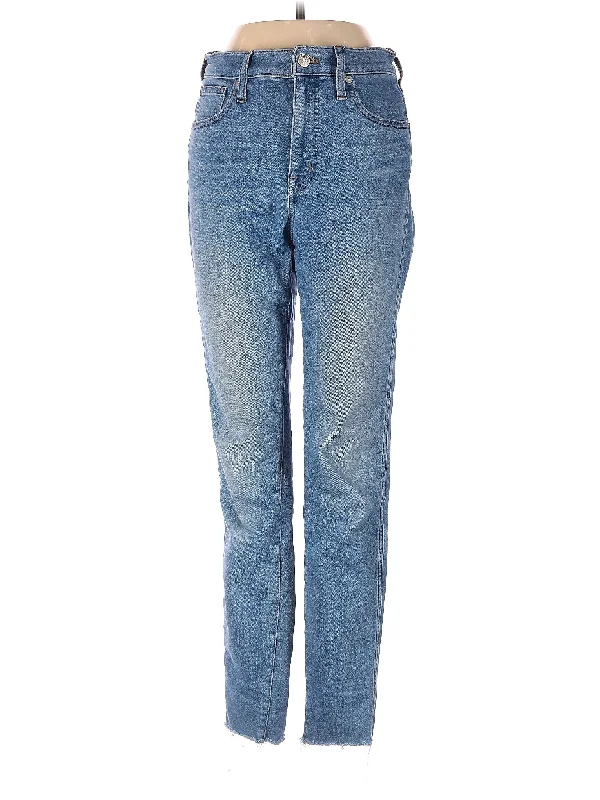 Mid-Rise Straight-leg Jeans in Light Wash