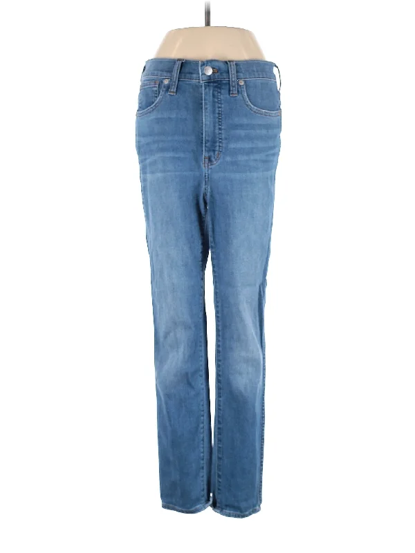 Mid-Rise Straight-leg Jeans in Medium Wash