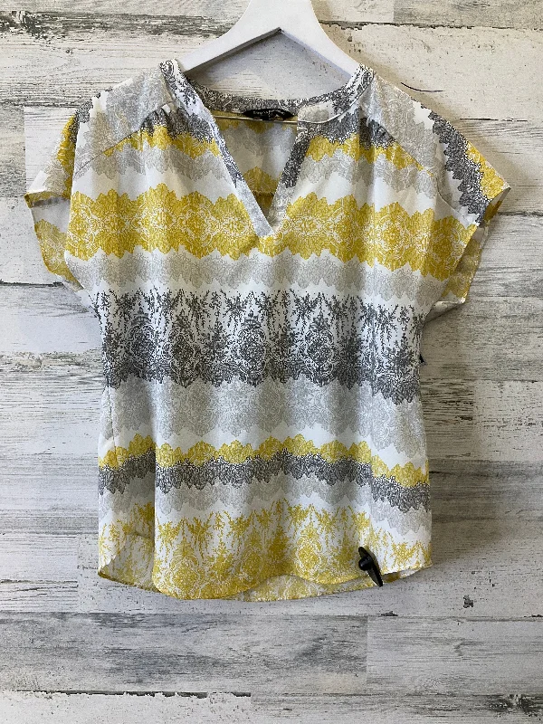 Yellow Top Short Sleeve Banana Republic, Size S